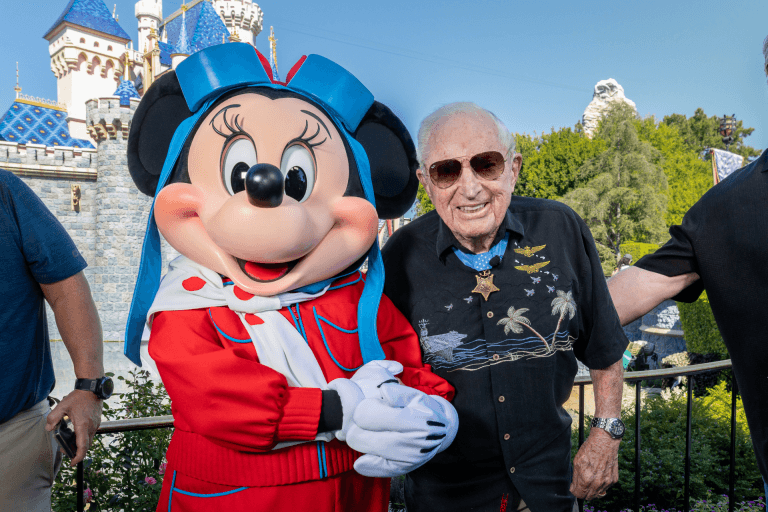 In 1952, Royce Williams fought 7 Soviet MiG-15s alone for 35 minutes, downing three and damaging a fourth. His jet returned with over 260 bullet holes, but the battle was classified for 50 years. At 100, he received the Medal of Honor; at 101, Disneyland just named him an honorary citizen.