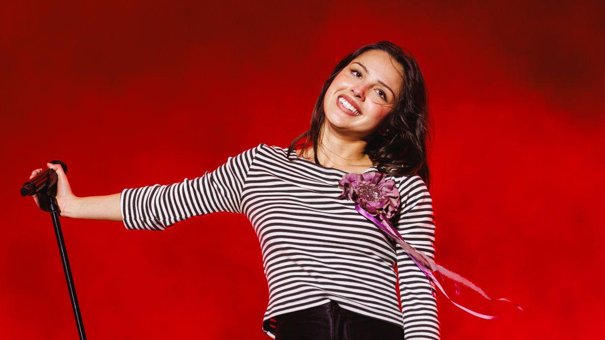 Olivia Rodrigo stands against Trump as she raises money for Planned Parenthood