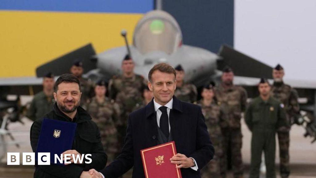 Ukraine to get up to 100 French-made Rafale fighter jets