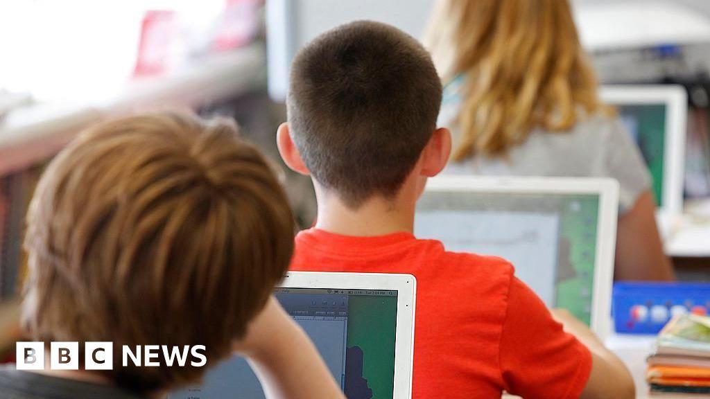 Los Angeles schools to set limits on classroom screen time