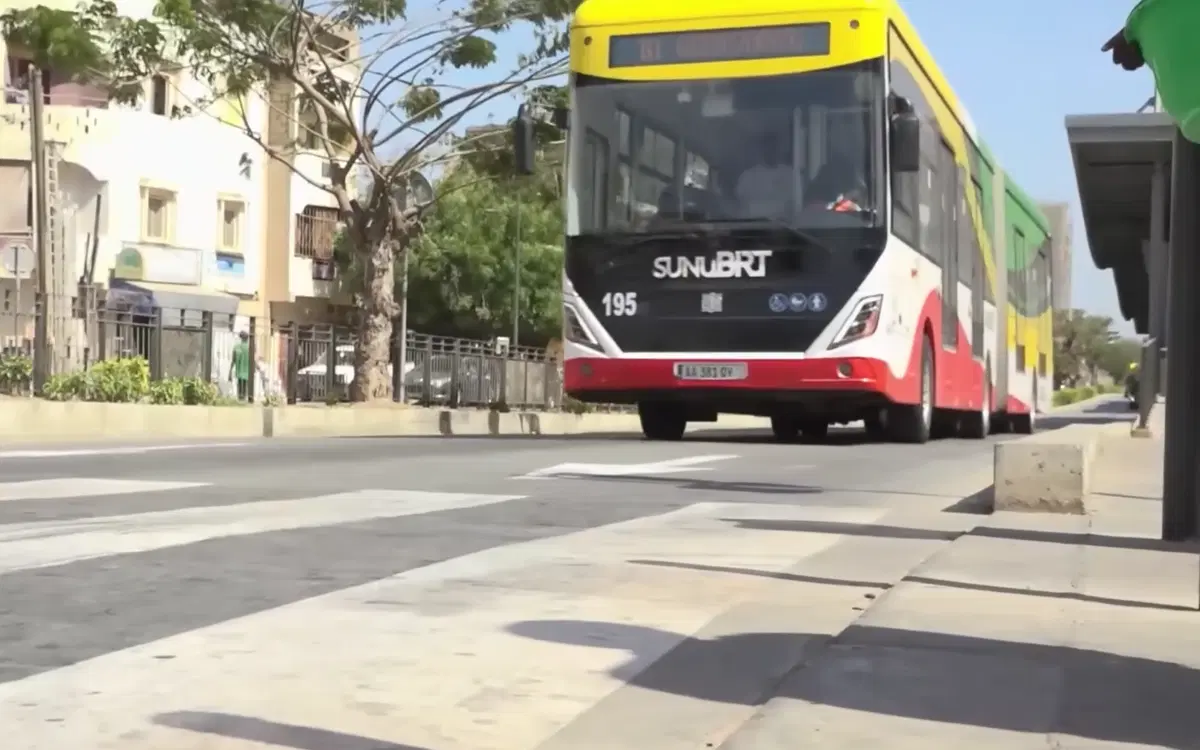 Senegal is driving forward with electric buses! ⚡️ This innovative move will slash traffic by half and generate hundreds of new jobs, powering a brighter, more sustainable future. #Senegal #ElectricBuses #GreenJobs #SustainableTransit