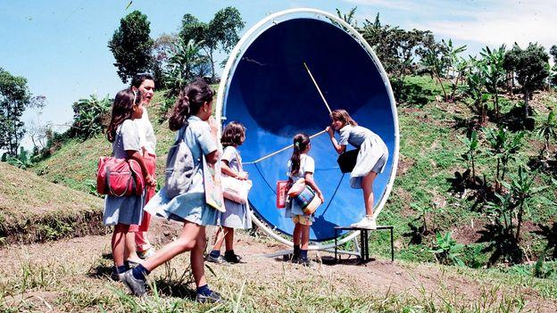 A remote Colombian village built a self-sustaining community using simple, open-source inventions, and its ideas are now helping other communities worldwide