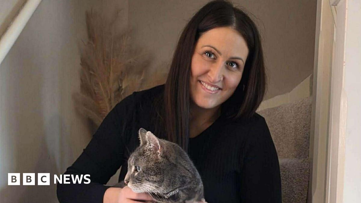 After five long years, a beloved cat given up for lost has miraculously returned home! This incredible reunion is a heartwarming reminder that hope can endure the longest waits. 🐾 #GoodNews #CatReunion #Miracle #HomeAgain