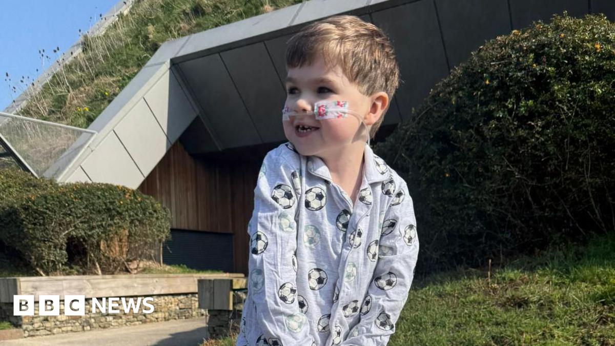 Five-year-old Oliver is finally feeling the warmth of sunshine after successfully navigating his fifth heart surgery! ☀️ His incredible resilience reminds us all to cherish every single precious moment. #HeartWarrior #OliverStrong #CherishLife